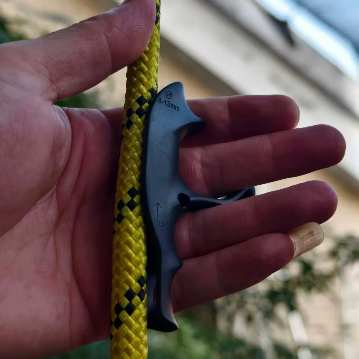 Portable Mini Rope Grab Device, Fall Arrest Rope Clamp Compatible with 6‑13mm Rope for Mountaineering Aerial Work